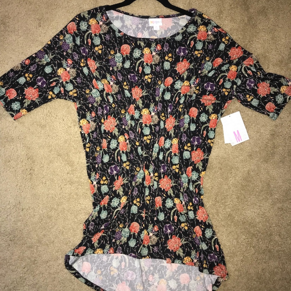 M BNWT LuLaRoe Irma